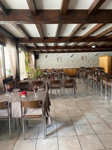 Hotel Restaurant De La Poste Saint-Colomban-des-Villards Luaran gambar