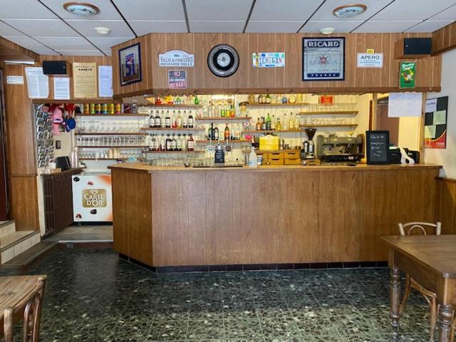 Hotel Restaurant De La Poste Saint-Colomban-des-Villards Luaran gambar