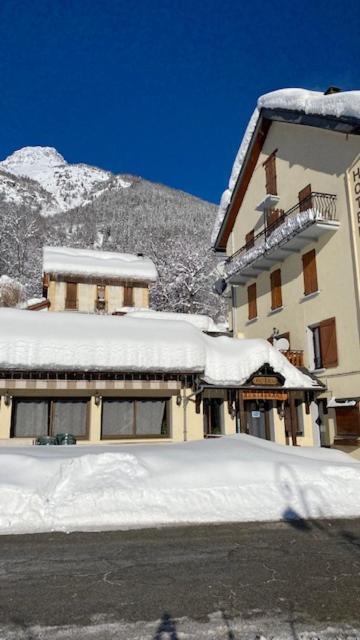 Hotel Restaurant De La Poste Saint-Colomban-des-Villards Luaran gambar